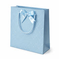 Borsa regalo 32 x 12 x 26 cm in carta azzurro con manici intrecciati e fiocco decorativo
